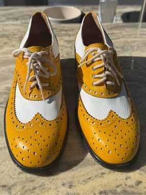 Vintage Kenneth Cole New York Made in Italy Yellow White Leather Oxford Shoes